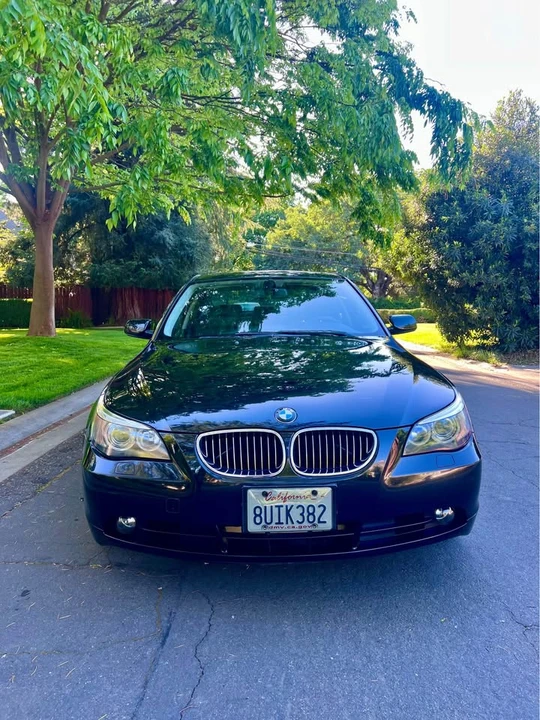 2007 BMW E60 5 Series Sedan - Image 2 of 9
