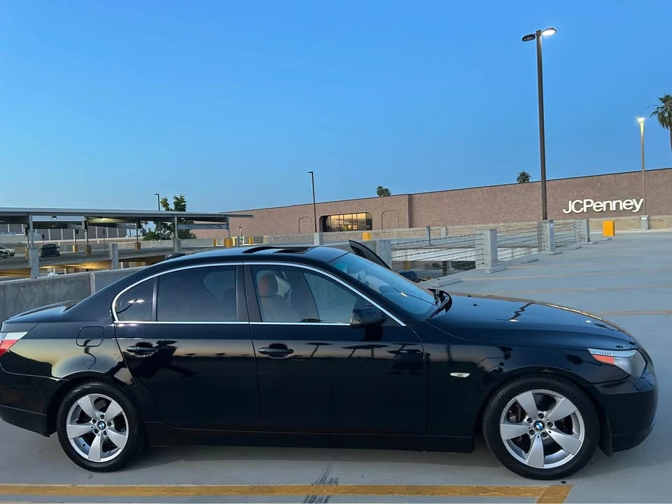 2007 BMW E60 5 Series Sedan - Image 3 of 8