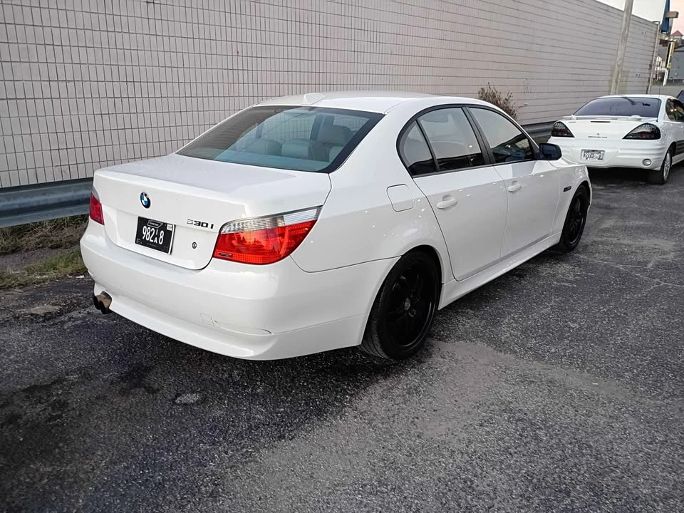 2007 BMW E60 5 Series Sedan - Image 6 of 10