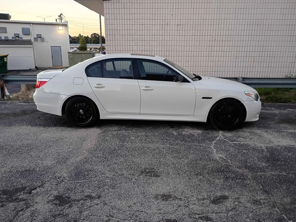 2007 BMW E60 5 Series Sedan - Image 2 of 10