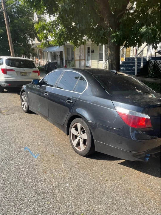 2007 BMW E60 5 Series Sedan - Image 2 of 4