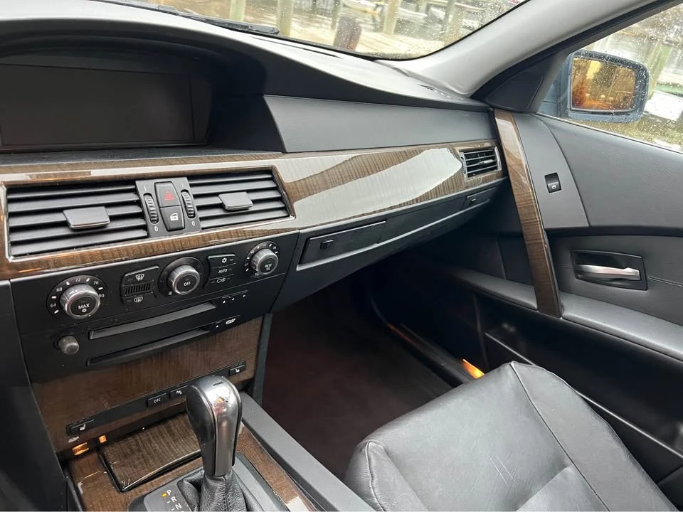 2007 BMW E60 5 Series Sedan - Image 11 of 15