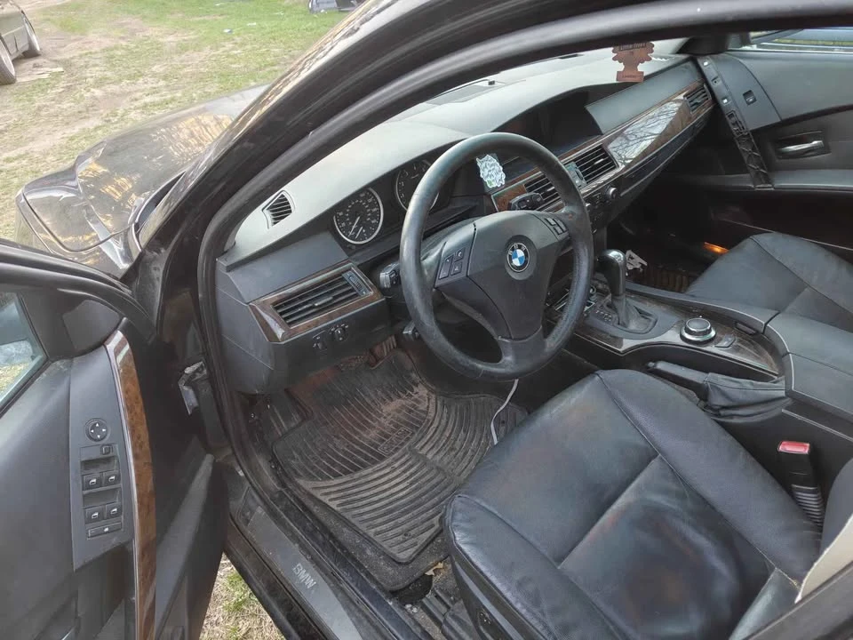 2007 BMW E60 5 Series Sedan - Image 4 of 5