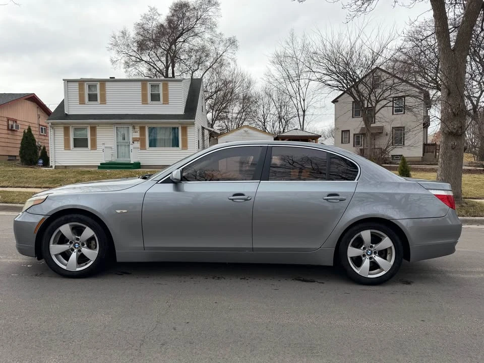 2007 BMW E60 5 Series Sedan - Image 8 of 16