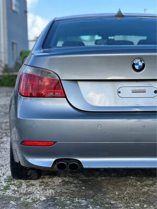 2007 BMW E60 5 Series Sedan - Image 9 of 10