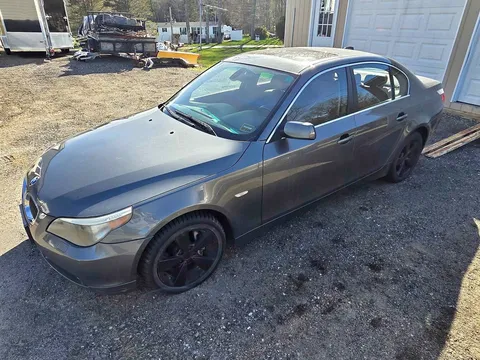 2007 BMW 5 Series 530xi Sedan
