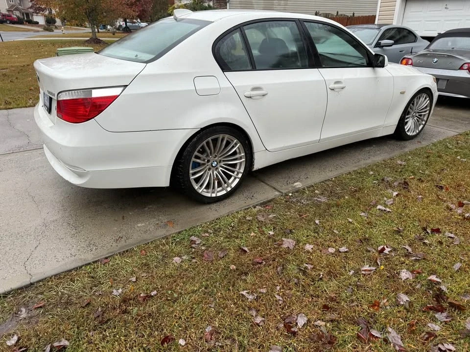 2007 BMW E60 545i & 550i Sedan - Image 3 of 8