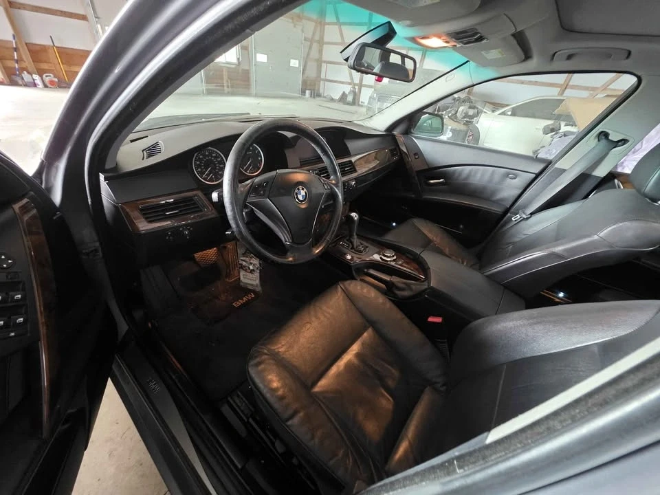 2007 BMW E60 545i & 550i Sedan - Image 6 of 8