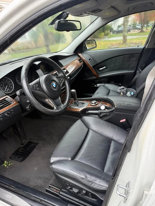 2007 BMW E60 545i & 550i Sedan - Image 6 of 8