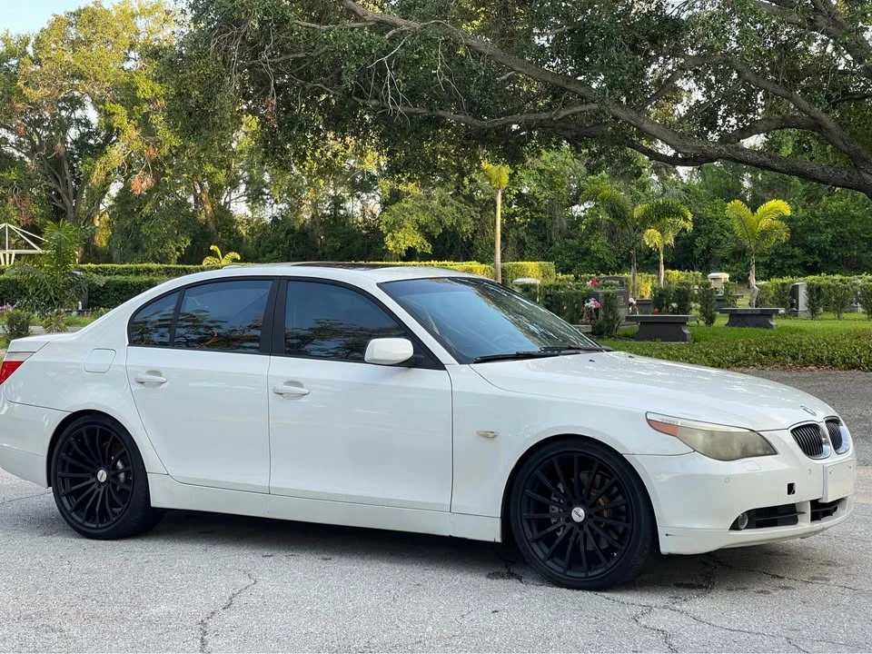 2007 BMW E60 545i & 550i Sedan - Image 13 of 14