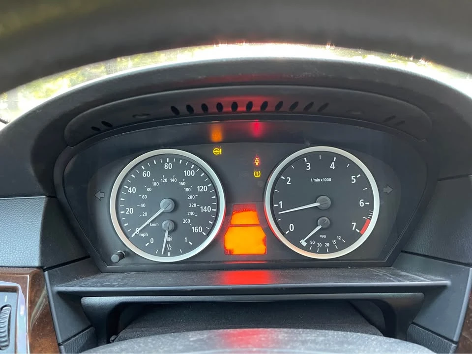 2007 BMW E60 545i & 550i Sedan - Image 4 of 14