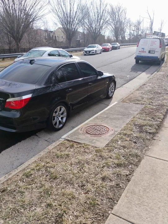 2007 BMW E60 545i & 550i Sedan - Image 5 of 8