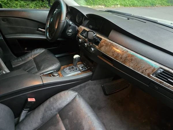 2007 BMW E60 5 Series Sedan - Image 10 of 15