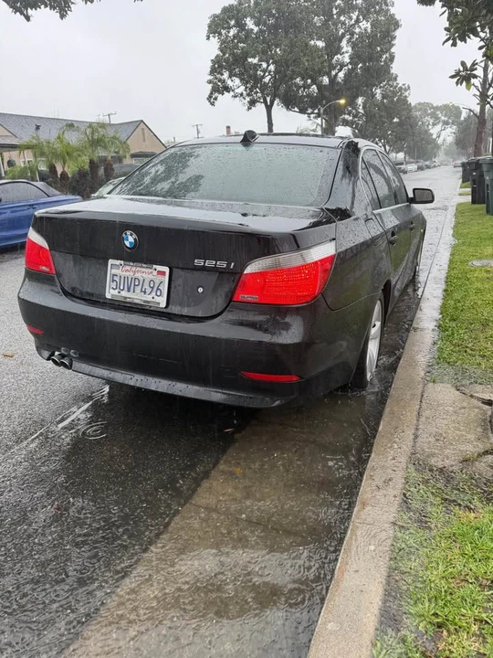2007 BMW E60 5 Series Sedan - Image 2 of 4