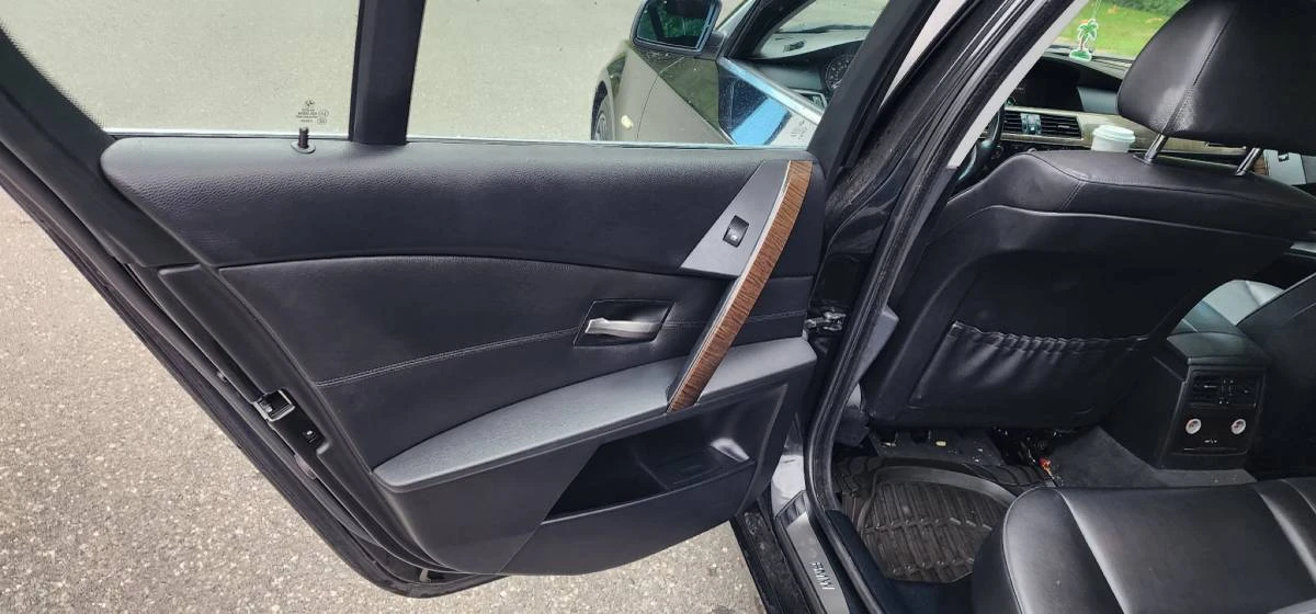 2007 BMW E60 5 Series Sedan - Image 10 of 10