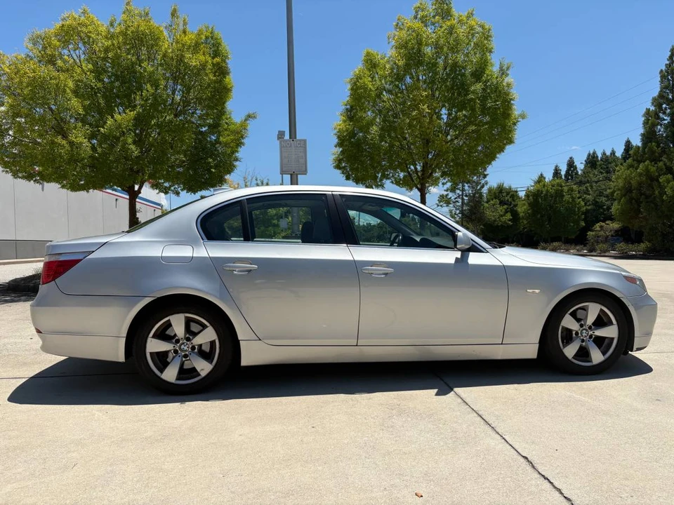 2007 BMW E60 5 Series Sedan - Image 7 of 15