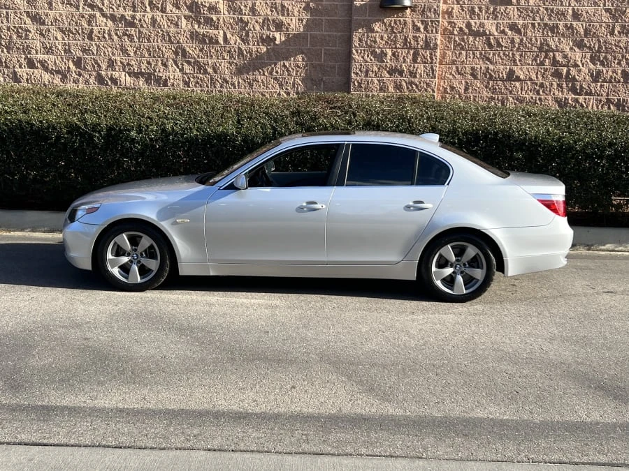 2007 BMW E60 5 Series Sedan - Image 2 of 9