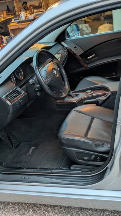 2007 BMW E60 5 Series Sedan - Image 10 of 21