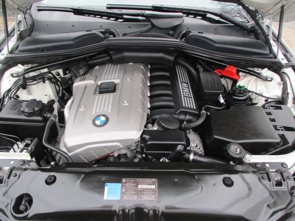 2007 BMW E60 5 Series Sedan - Image 18 of 21