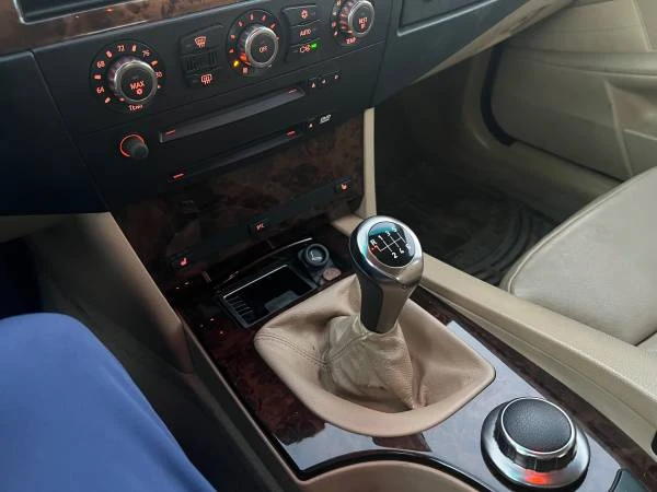 2007 BMW E60 5 Series Sedan - Image 6 of 8