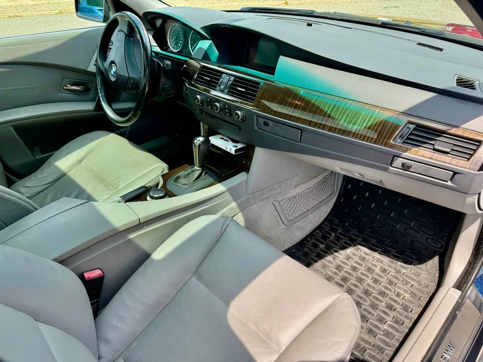 2007 BMW E60 5 Series Sedan - Image 14 of 17
