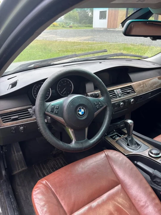 2007 BMW E60 5 Series Sedan - Image 9 of 11
