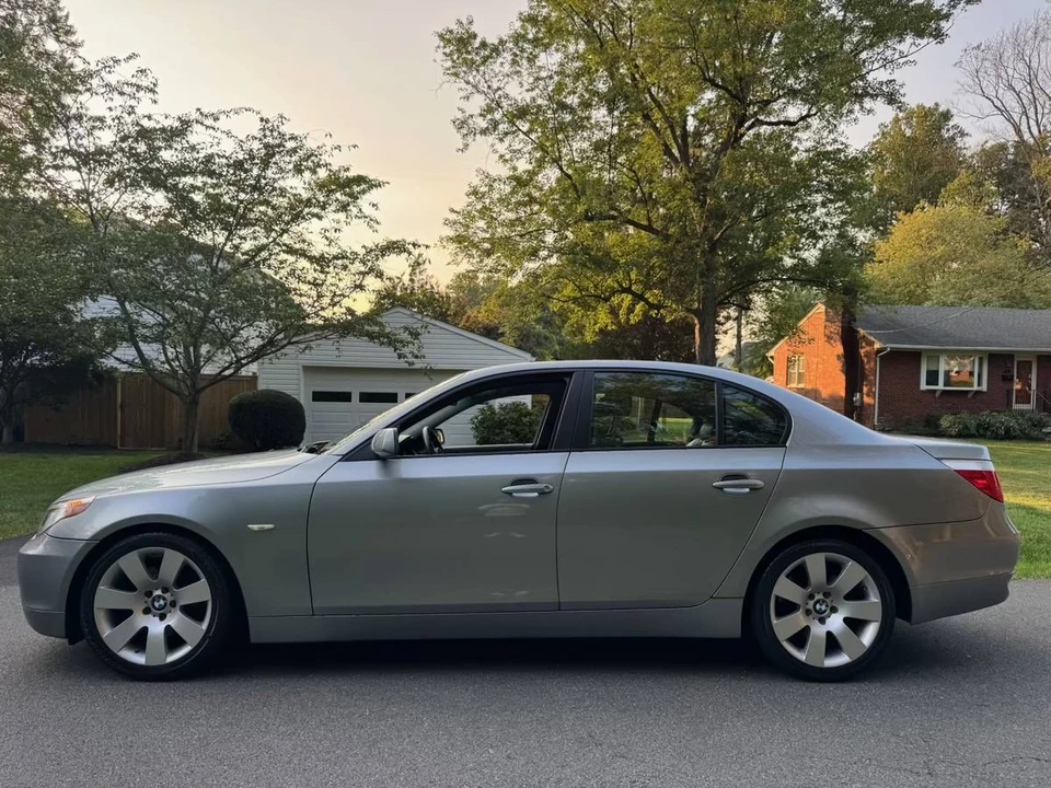 2007 BMW E60 5 Series Sedan - Image 2 of 16