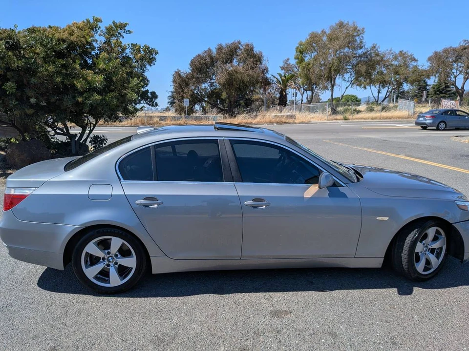 2007 BMW E60 5 Series Sedan - Image 2 of 12