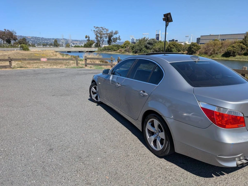 2007 BMW E60 5 Series Sedan - Image 4 of 12