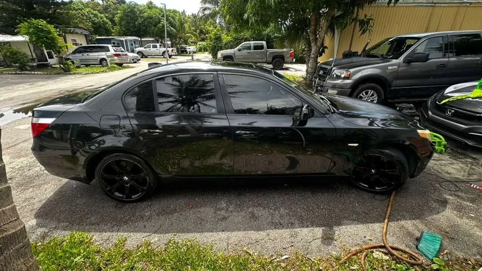 2007 BMW E60 5 Series Sedan - Image 2 of 6