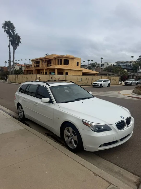 2007 BMW E60 5 Series Sedan - Image 4 of 9