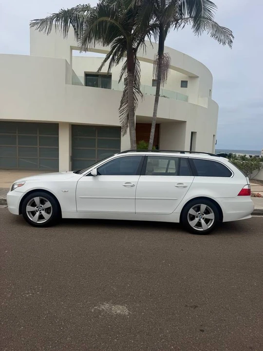 2007 BMW E60 5 Series Sedan - Image 2 of 9