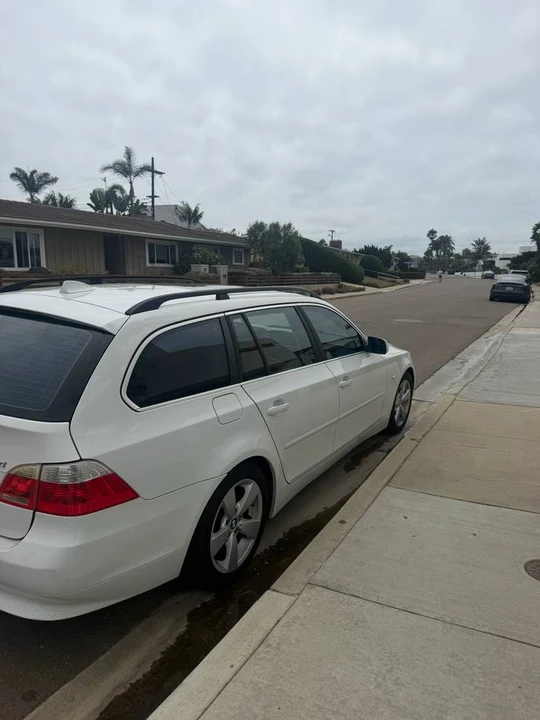 2007 BMW E60 5 Series Sedan - Image 5 of 9