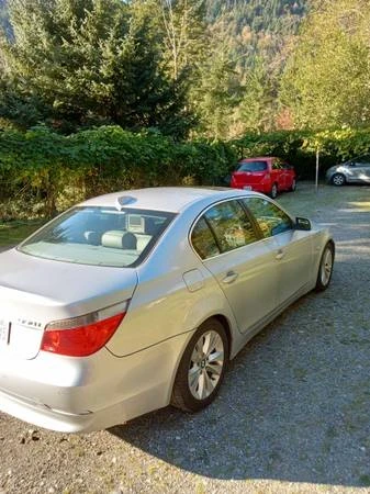2007 BMW E60 545i & 550i Sedan - Image 4 of 11