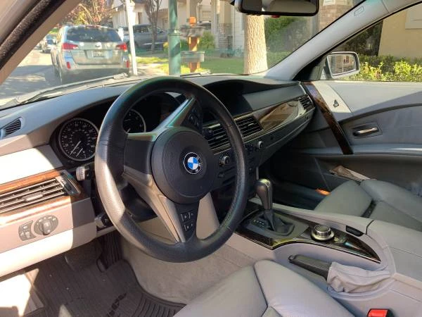 2007 BMW E60 545i & 550i Sedan - Image 12 of 17