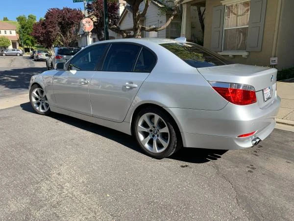 2007 BMW E60 545i & 550i Sedan - Image 7 of 17