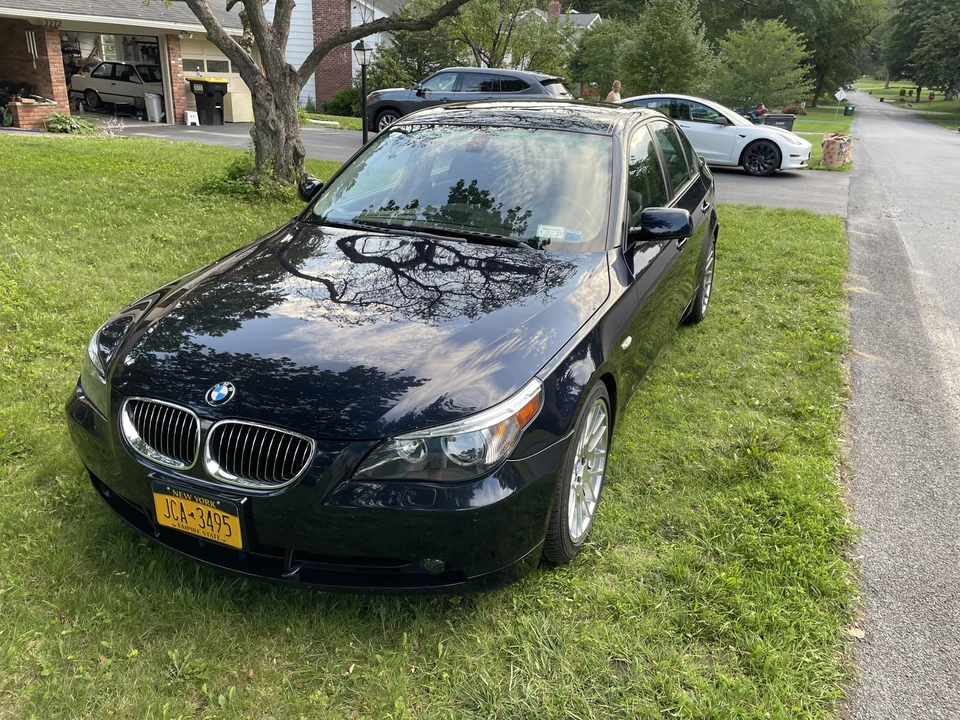 2007 BMW E60 545i & 550i Sedan - Image 6 of 31