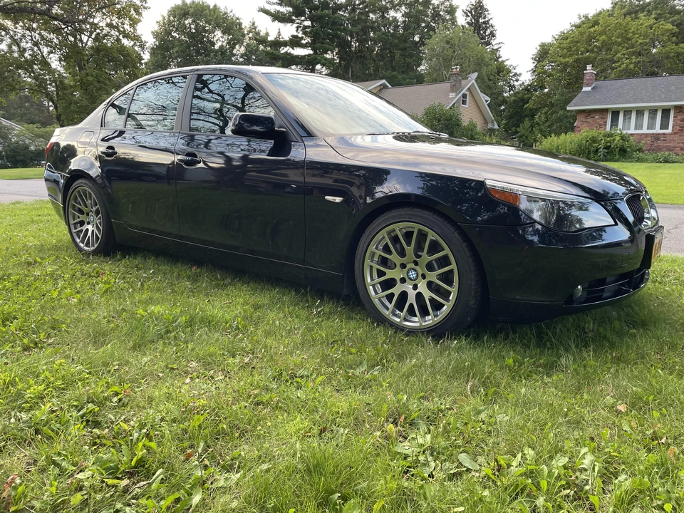 2007 BMW E60 545i & 550i Sedan - Image 29 of 31