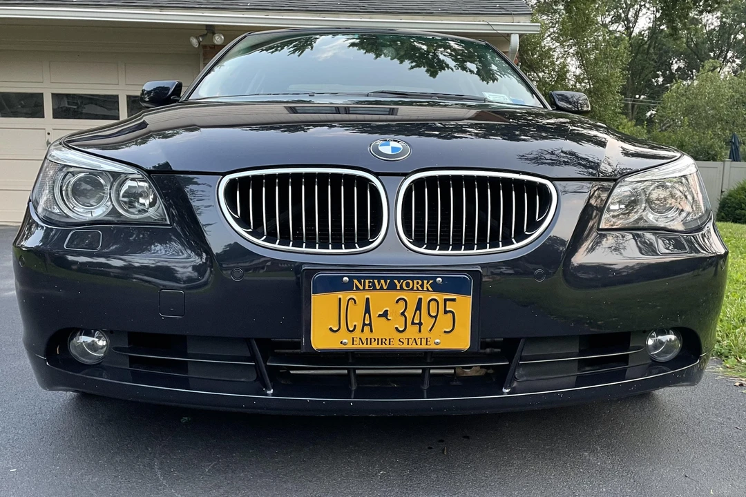 2007 BMW E60 545i & 550i Sedan - Image 2 of 31