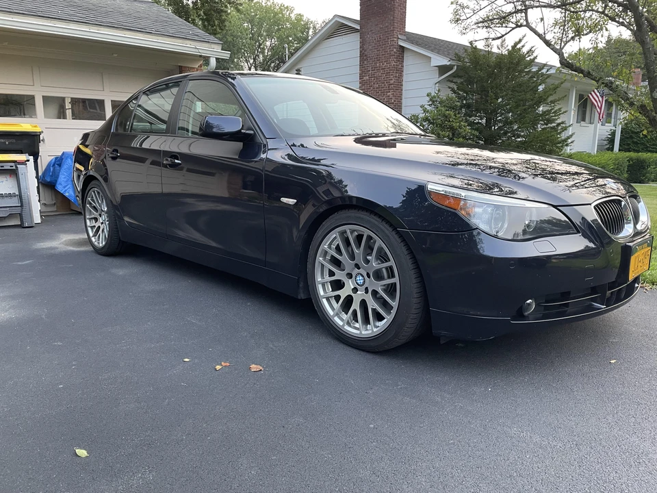 2007 BMW E60 545i & 550i Sedan - Image 30 of 31