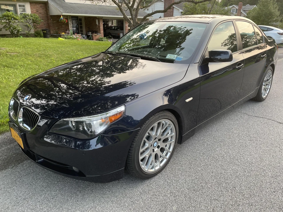 2007 BMW E60 545i & 550i Sedan - Image 11 of 31