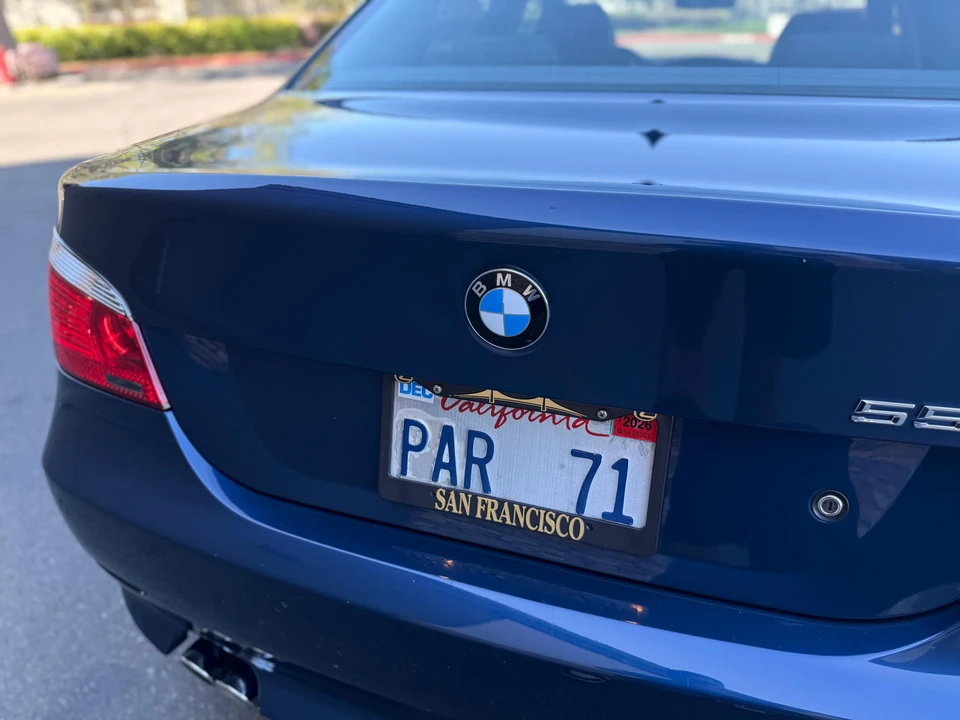 2007 BMW E60 545i & 550i Sedan - Image 30 of 31