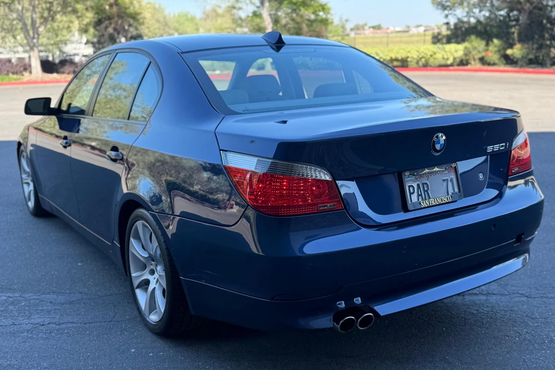 2007 BMW E60 545i & 550i Sedan - Image 4 of 31
