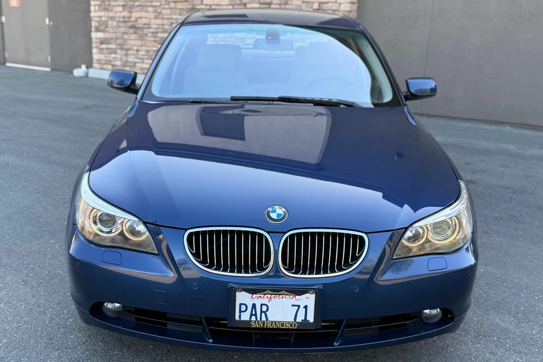2007 BMW E60 545i & 550i Sedan - Image 2 of 31