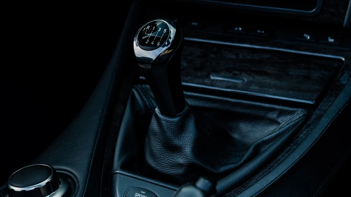 2007 BMW E63/E64 645Ci & 650i - Image 23 of 30