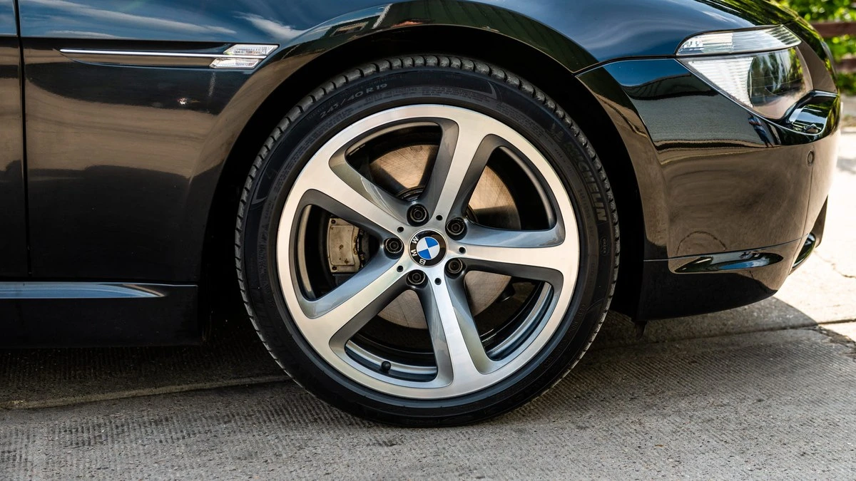 2007 BMW E63/E64 645Ci & 650i - Image 13 of 30