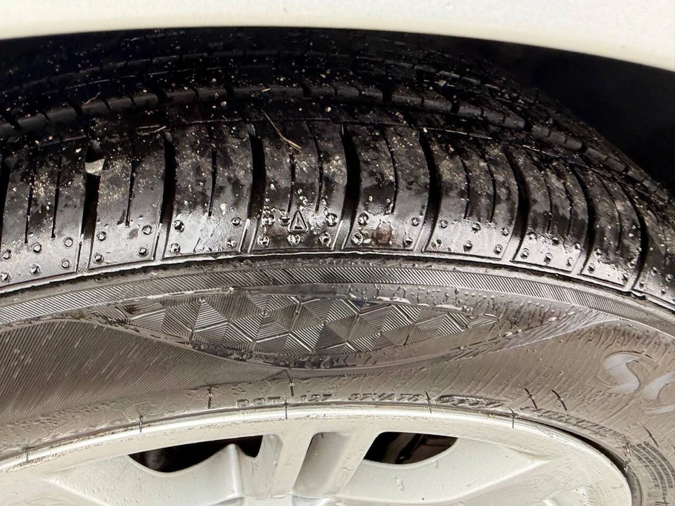 2007 BMW E63/E64 645Ci & 650i - Image 20 of 21