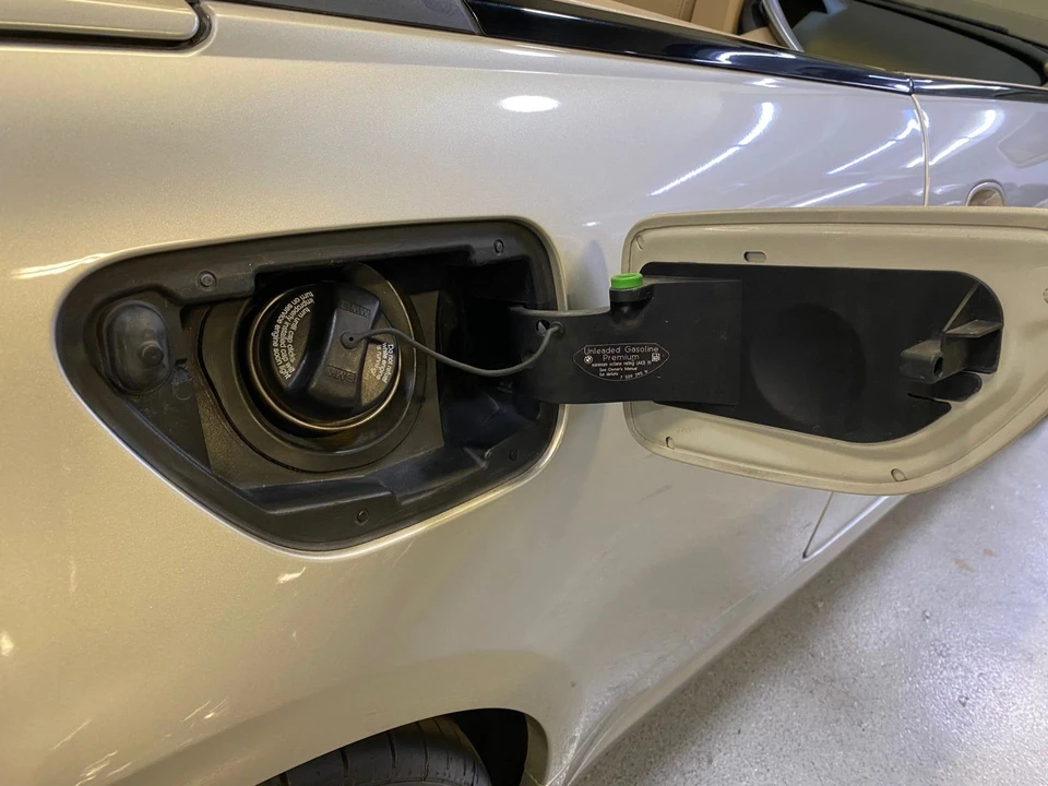 2007 BMW E63/E64 645Ci & 650i - Image 18 of 21