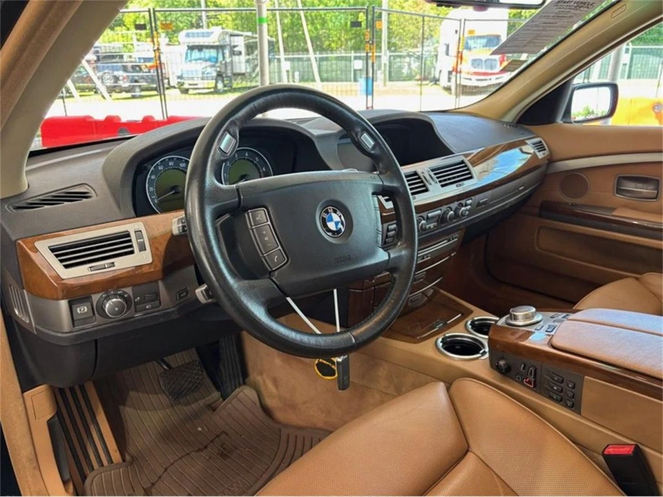 2007 BMW E65/E66 7 Series - Image 14 of 24