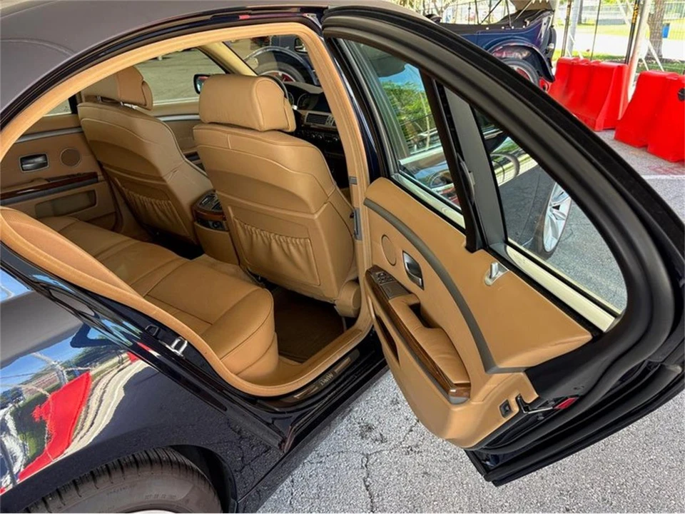 2007 BMW E65/E66 7 Series - Image 9 of 24